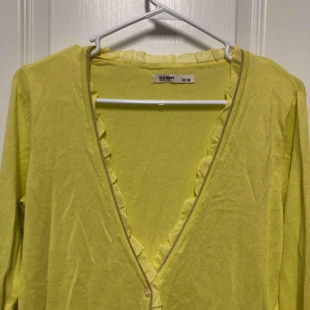 ✨Old Navy Light Yellow Cardigan Medium ✨ - Picture 2 of 6